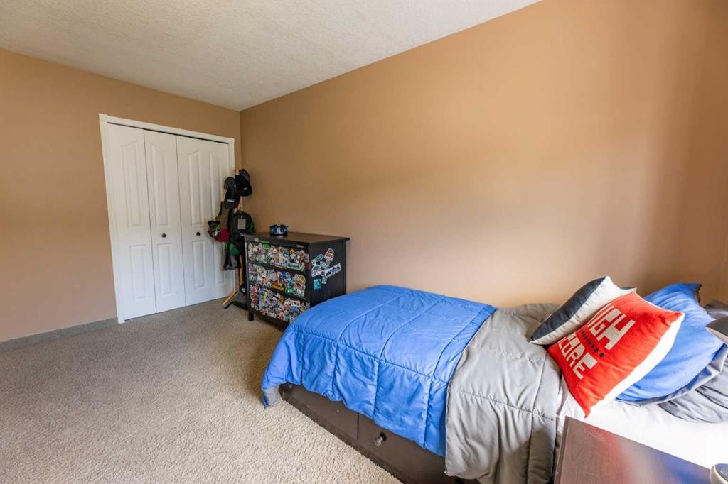 









191


McArdell

Drive,
Hinton,




AB
T7V 1Z2

