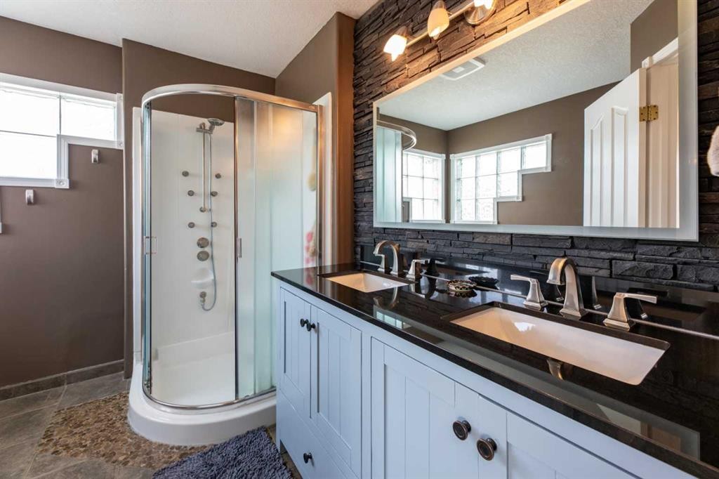 









191


McArdell

Drive,
Hinton,




AB
T7V 1Z2

