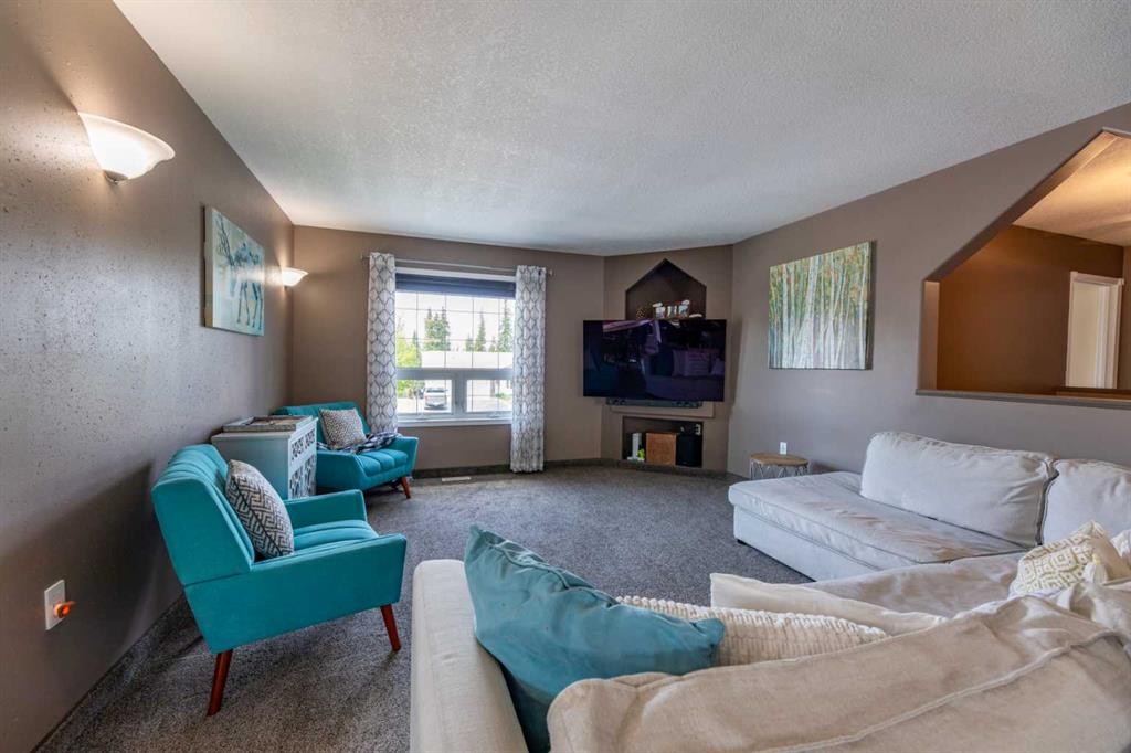 









191


McArdell

Drive,
Hinton,




AB
T7V 1Z2

