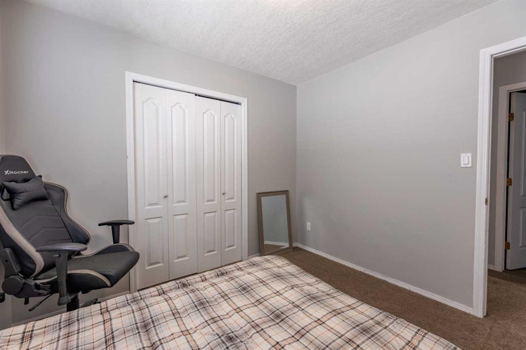 









168


Sitar

Crescent,
Hinton,




AB
T7V 1S7

