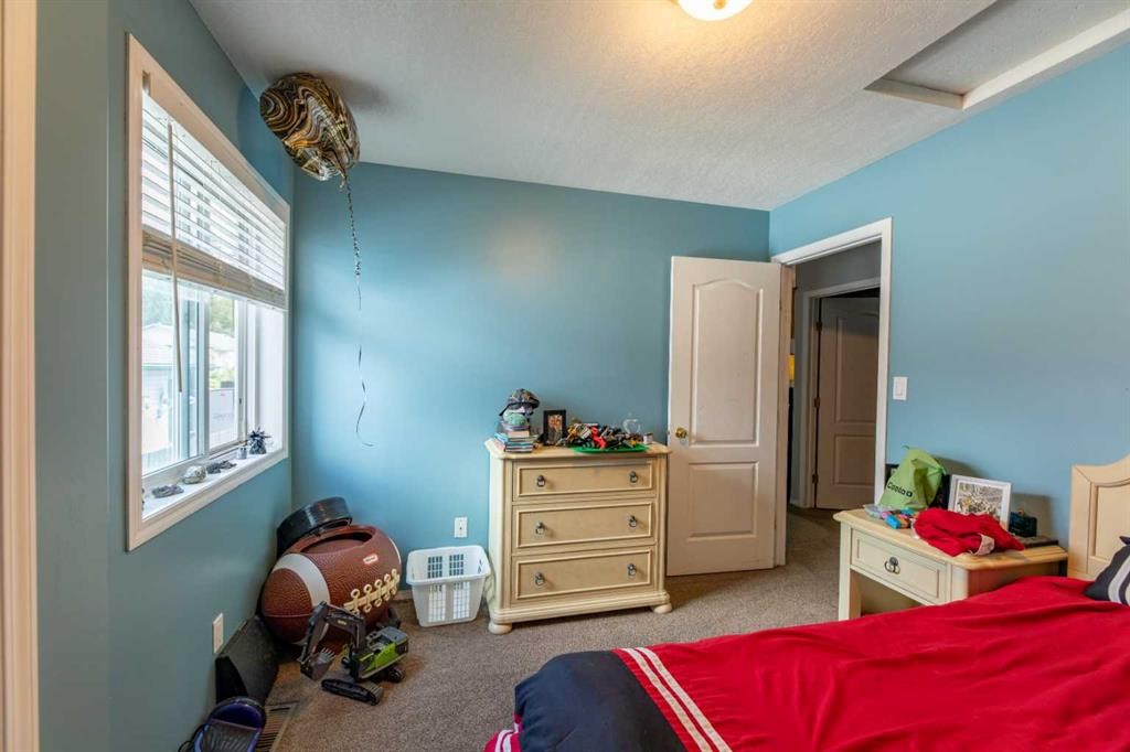 









168


Sitar

Crescent,
Hinton,




AB
T7V 1S7

