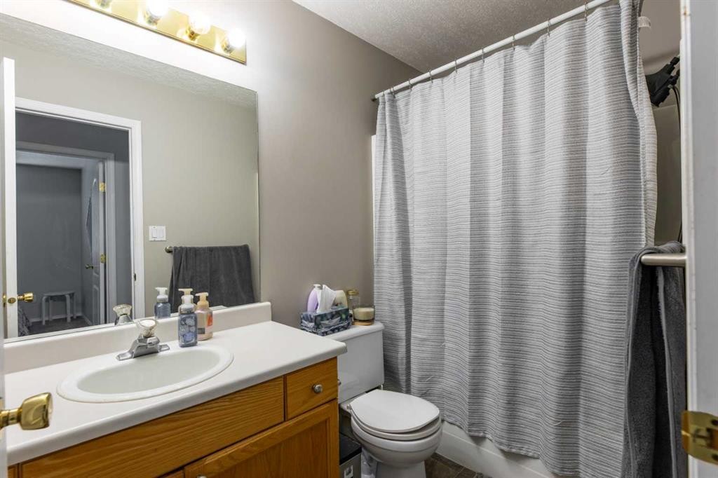 









168


Sitar

Crescent,
Hinton,




AB
T7V 1S7

