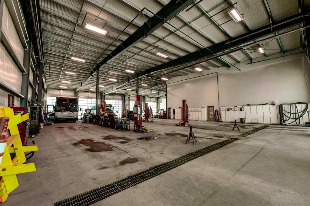 









156


Steele

Crescent,
Hinton,




AB
T7V 2G5

