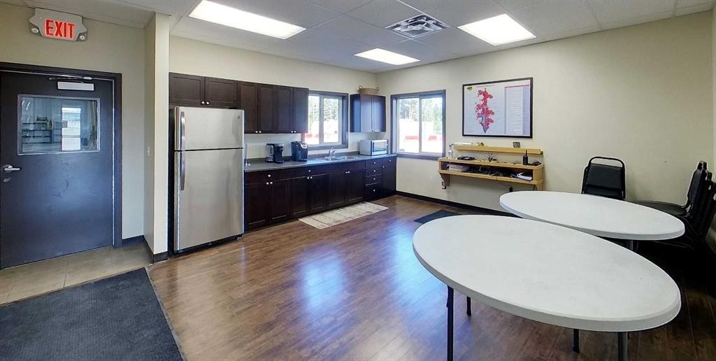 









317


Rodeo

Road,
Edson,




AB
T7E 0B6

