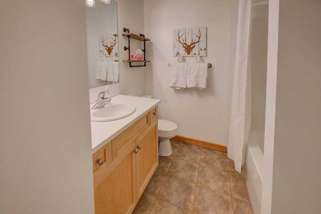 









107


Montane

Road Southwest, 107,
Canmore,




AB
T1W3J2

