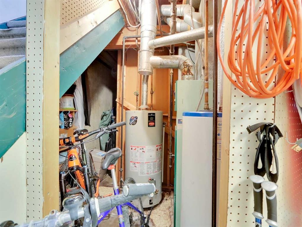 









252


Three Sisters

Drive,
Canmore,




AB
T1W2M4

