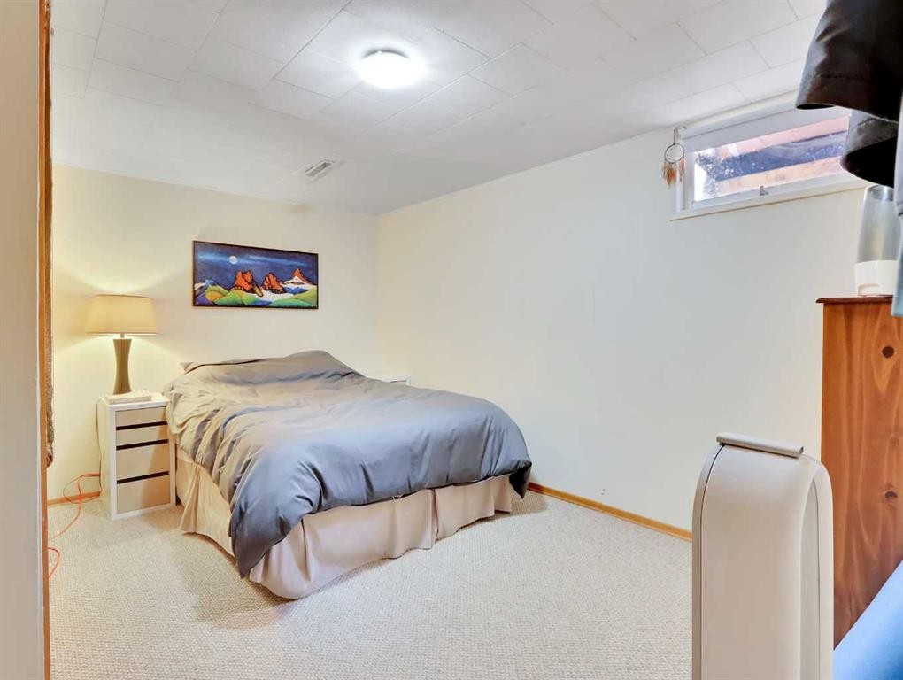 









252


Three Sisters

Drive,
Canmore,




AB
T1W2M4

