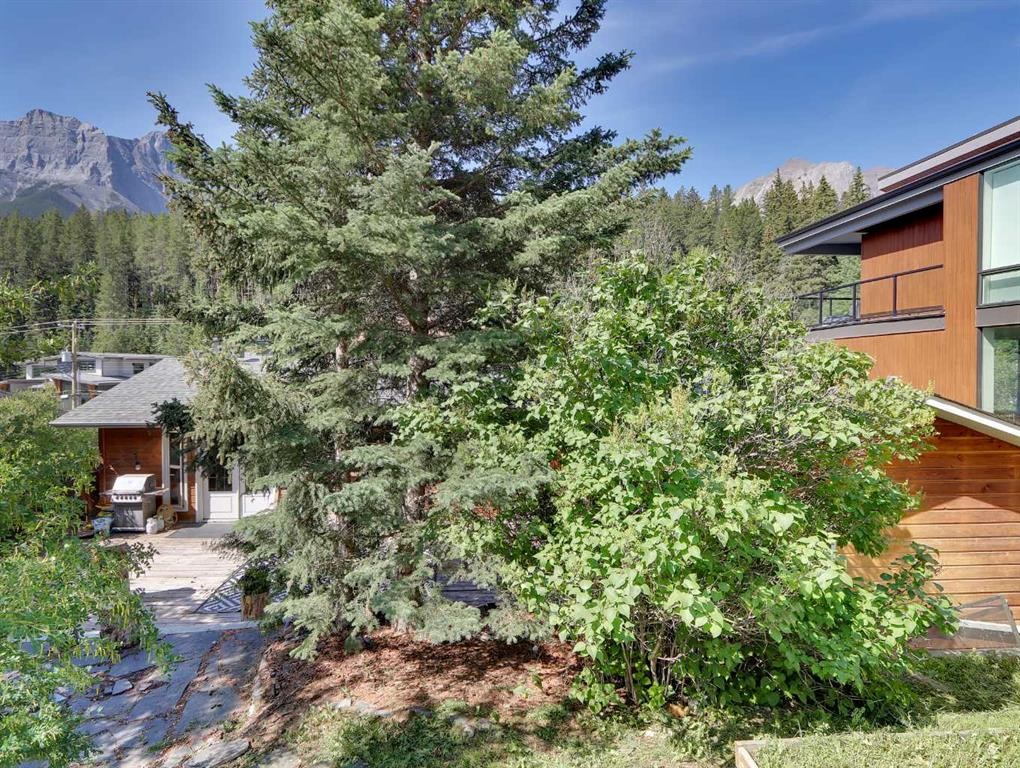 









252


Three Sisters

Drive,
Canmore,




AB
T1W2M4

