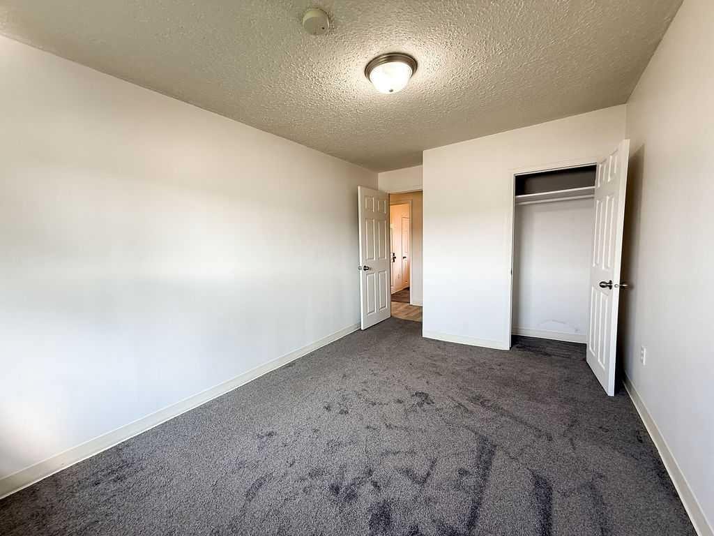 









101


Wanyandi

Avenue,
Hinton,




AB
T7V 1M6

