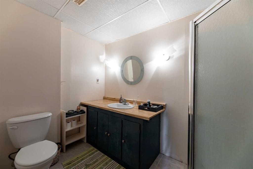 









437


Mountain

Street,
Hinton,




AB
T7V 1A6

