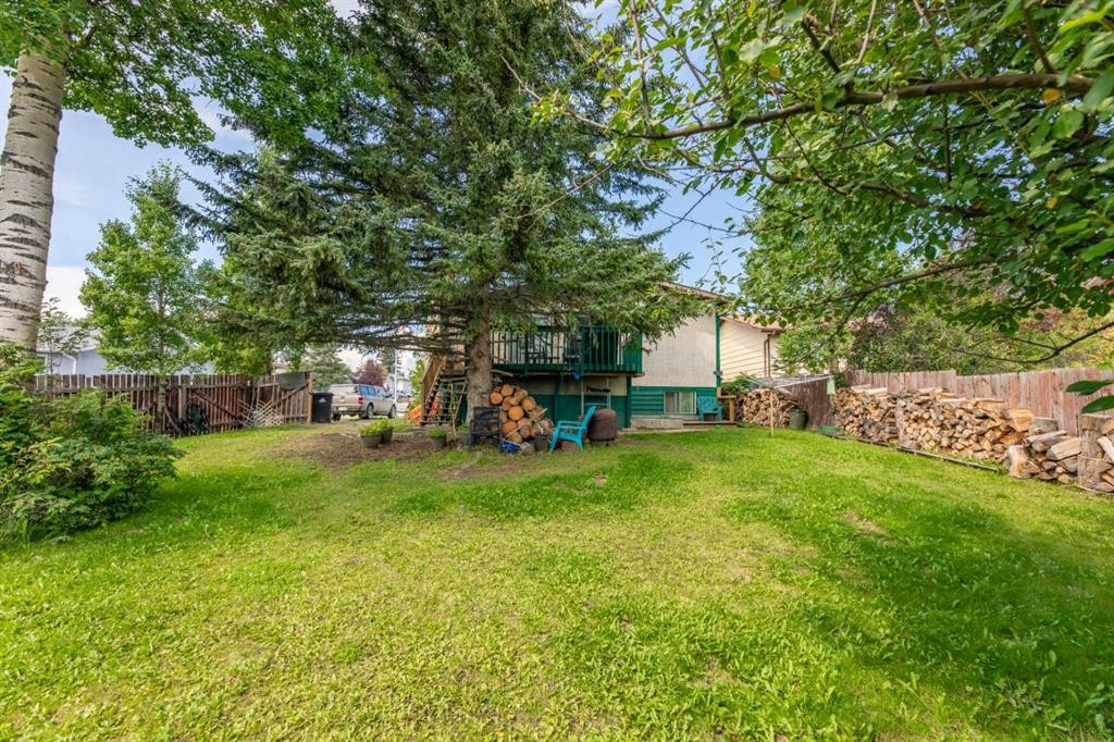 









437


Mountain

Street,
Hinton,




AB
T7V 1A6

