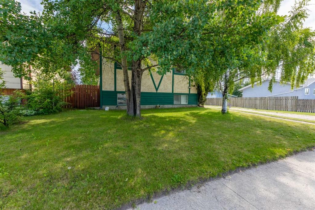 









437


Mountain

Street,
Hinton,




AB
T7V 1A6

