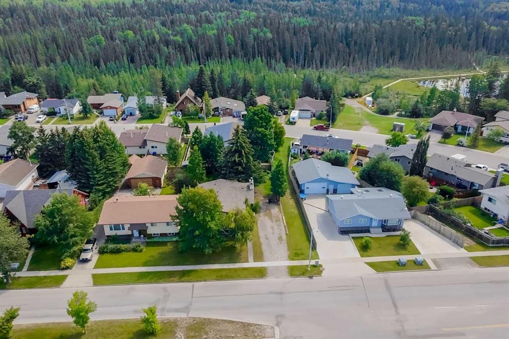 









437


Mountain

Street,
Hinton,




AB
T7V 1A6

