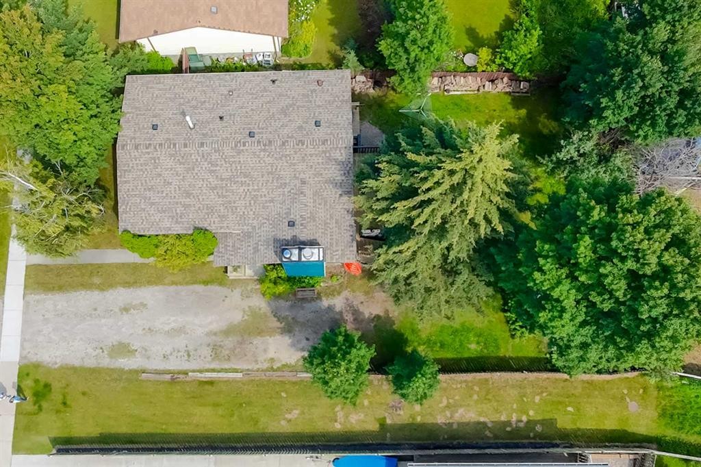 









437


Mountain

Street,
Hinton,




AB
T7V 1A6

