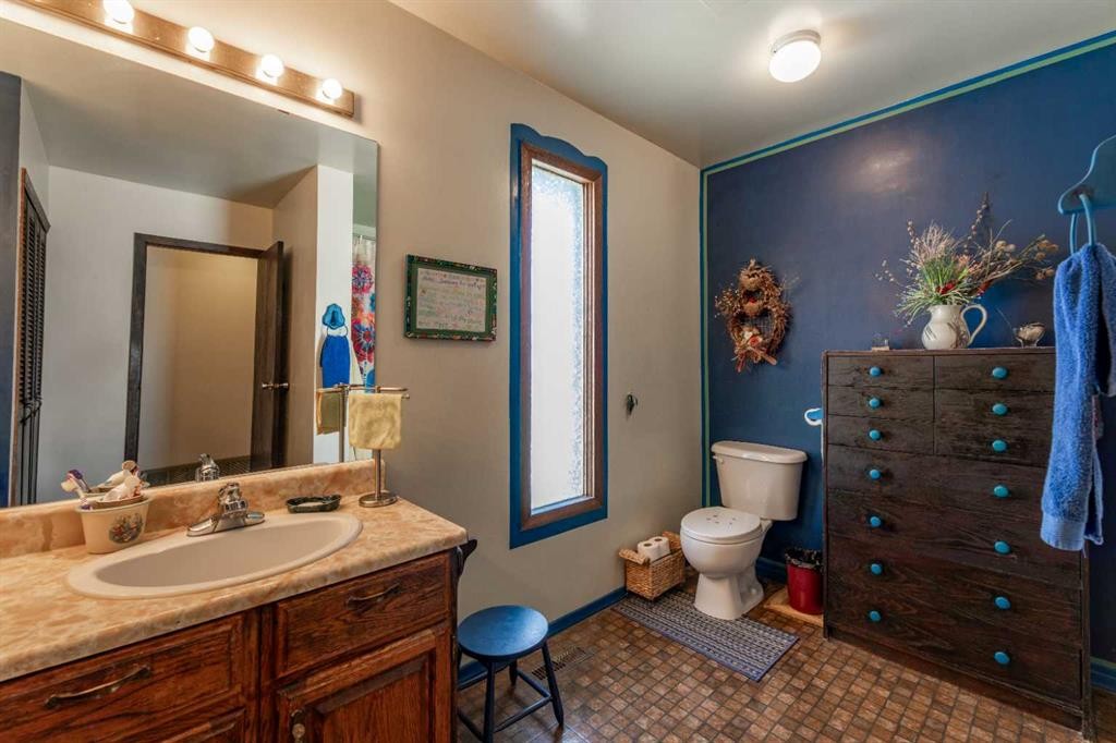 









437


Mountain

Street,
Hinton,




AB
T7V 1A6

