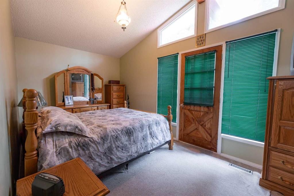 









23518


Highway 16 W

, 12,
Rural Yellowhead County,




AB
T7V 0A3

