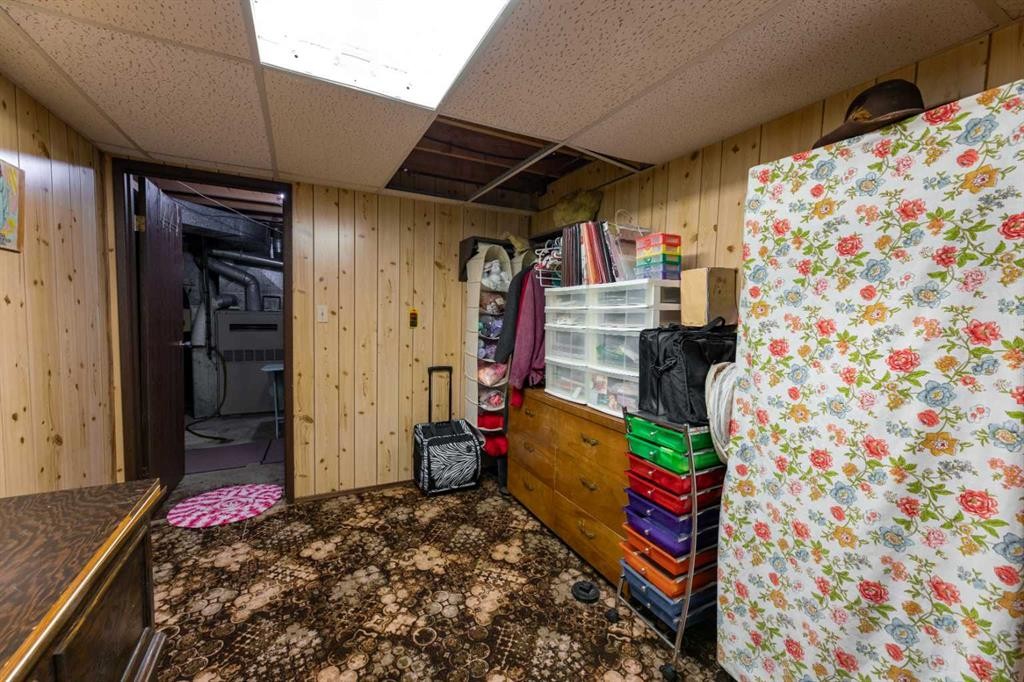 









23518


Highway 16 W

, 12,
Rural Yellowhead County,




AB
T7V 0A3

