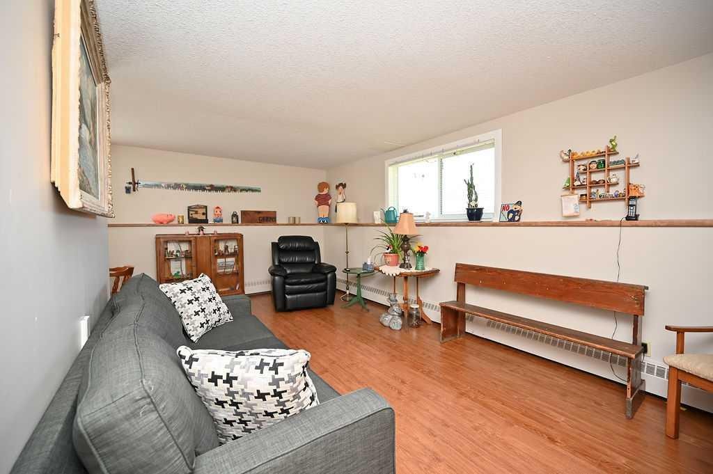 









4505


53

Street, 103,
Athabasca,




AB
T9S 1K1

