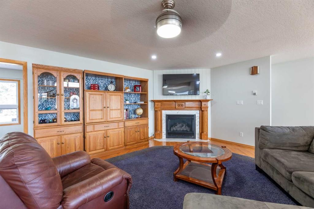 









15


Maskuta

Estates,
Rural Yellowhead County,




AB
T7V1X3

