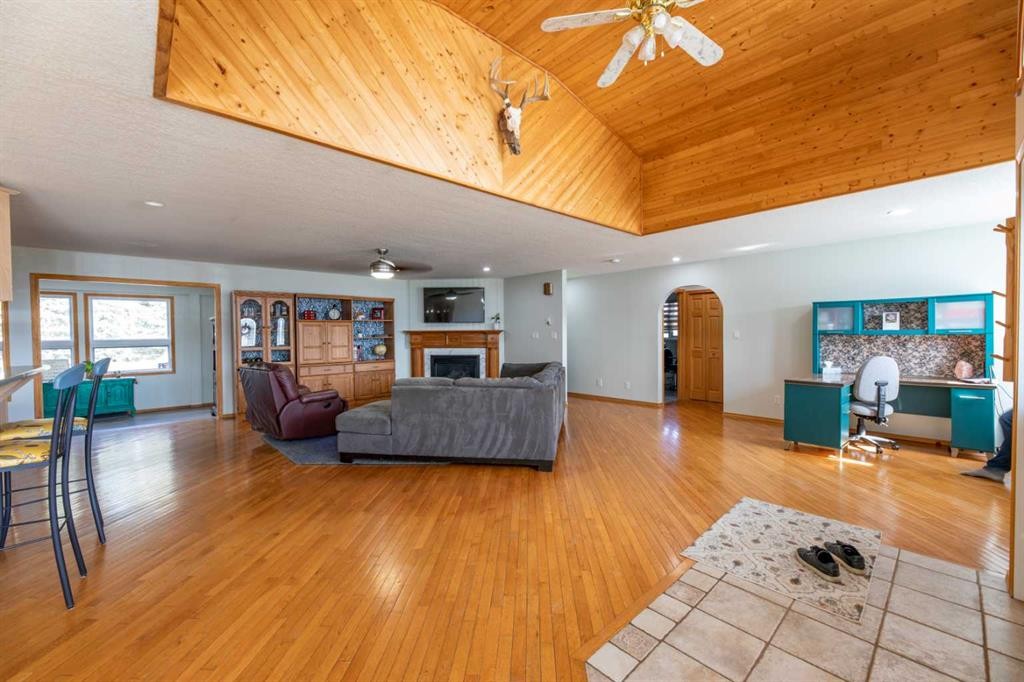









15


Maskuta

Estates,
Rural Yellowhead County,




AB
T7V1X3

