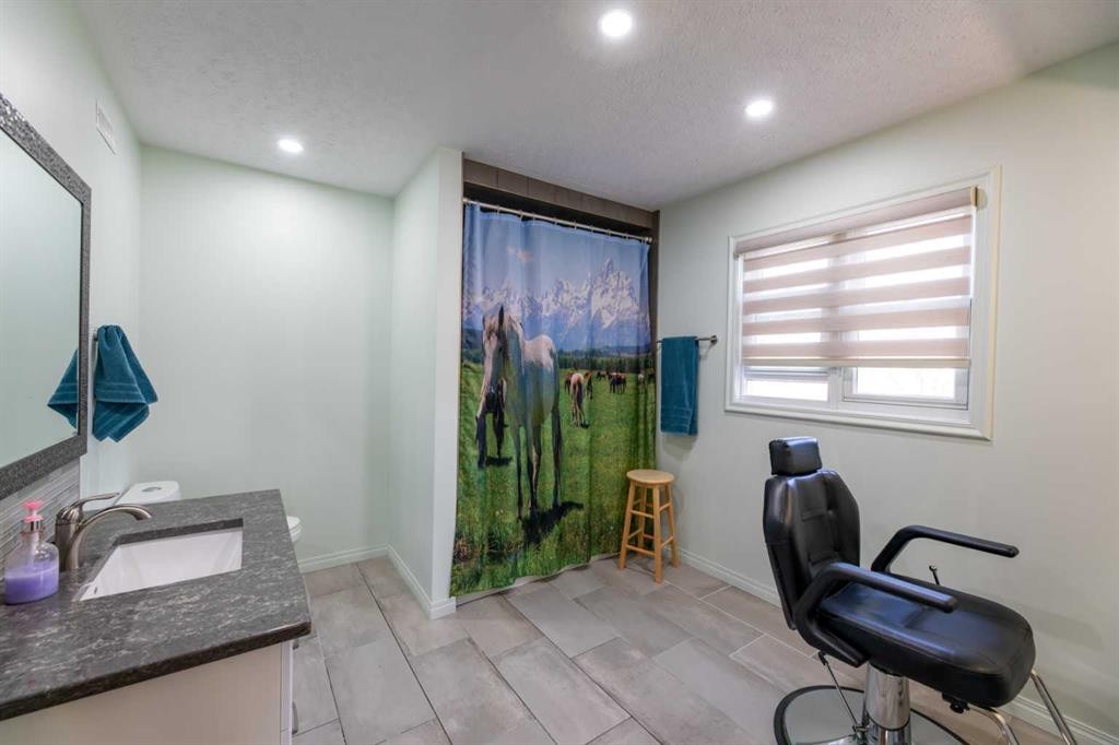 









15


Maskuta

Estates,
Rural Yellowhead County,




AB
T7V1X3

