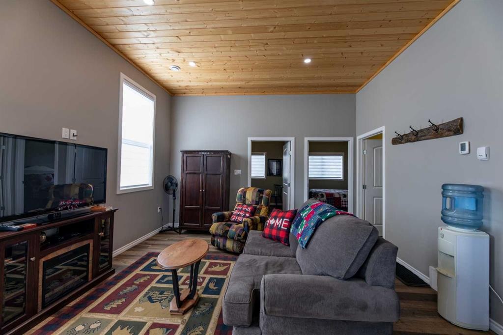 









15


Maskuta

Estates,
Rural Yellowhead County,




AB
T7V1X3

