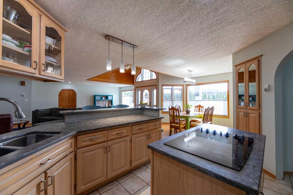 









15


Maskuta

Estates,
Rural Yellowhead County,




AB
T7V1X3

