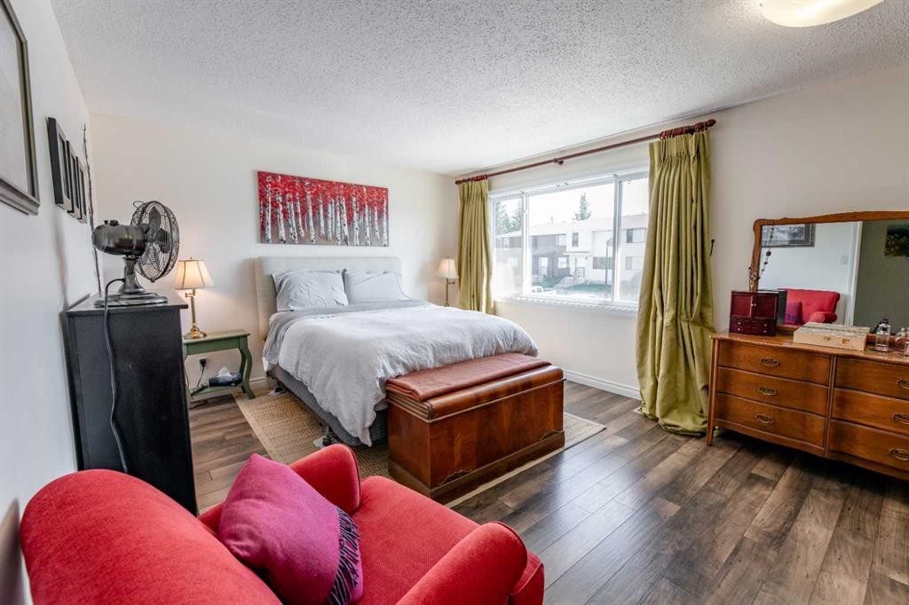 









457


Collinge

Road, 316,
Hinton,




AB
T7V1M2

