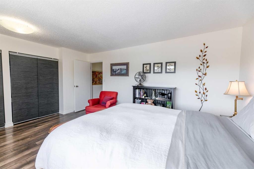 









457


Collinge

Road, 316,
Hinton,




AB
T7V1M2

