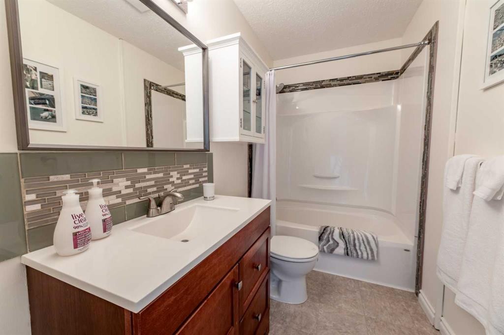 









457


Collinge

Road, 316,
Hinton,




AB
T7V1M2

