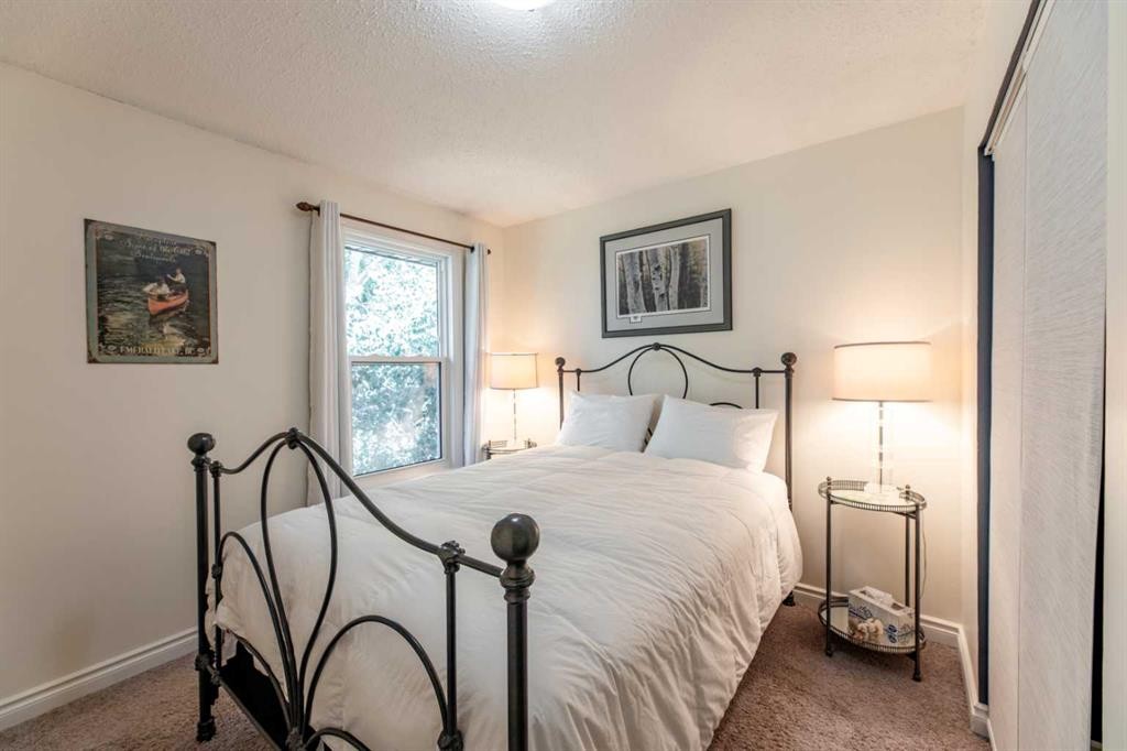 









457


Collinge

Road, 316,
Hinton,




AB
T7V1M2

