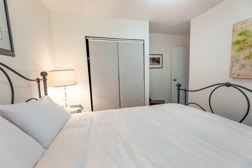 









457


Collinge

Road, 316,
Hinton,




AB
T7V1M2

