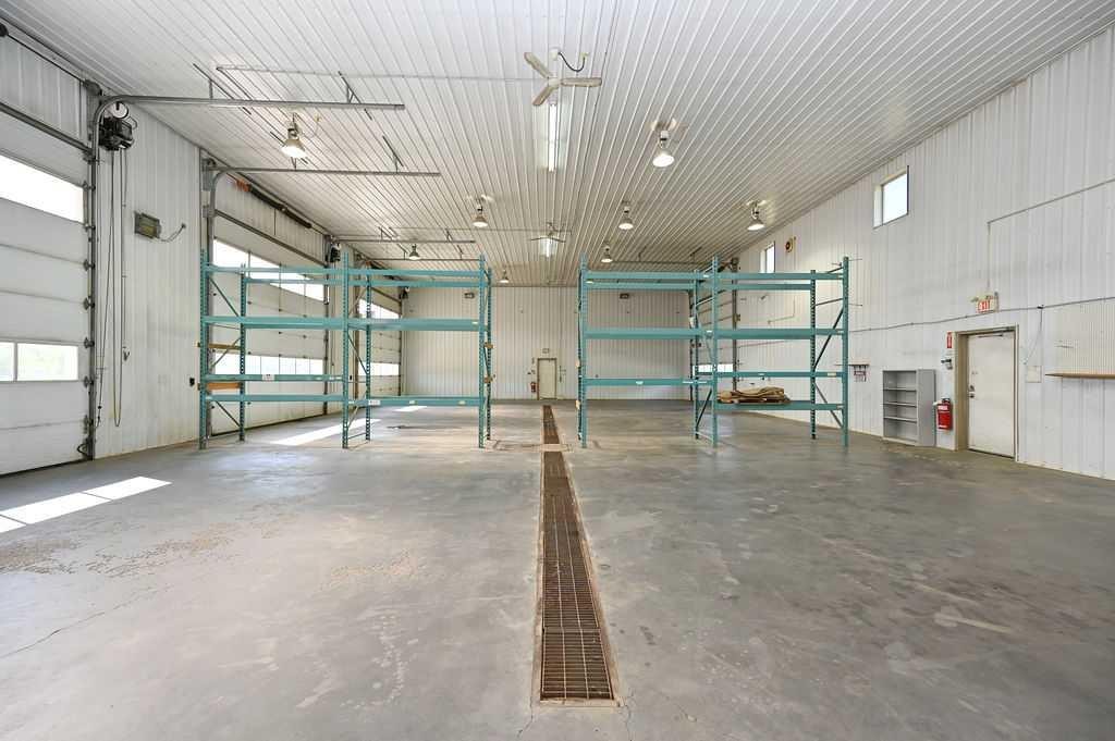 









5902


Alexander

Avenue,
Athabasca,




AB
T9S 0A1

