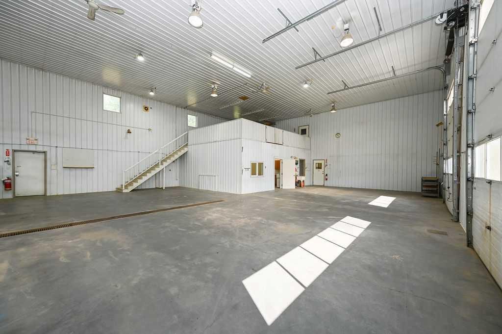 









5902


Alexander

Avenue,
Athabasca,




AB
T9S 0A1

