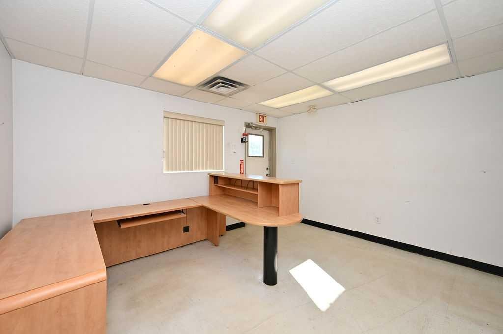 









5902


Alexander

Avenue,
Athabasca,




AB
T9S 0A1

