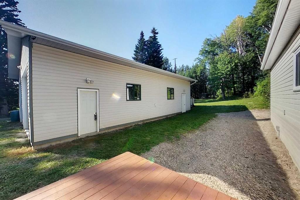 









19116A


Township Road 530A

,
Rural Yellowhead County,




AB
T7E 3B7


