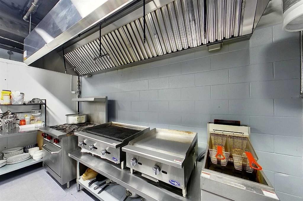 









312


50

Street,
Edson,




AB
T7E 1N7


