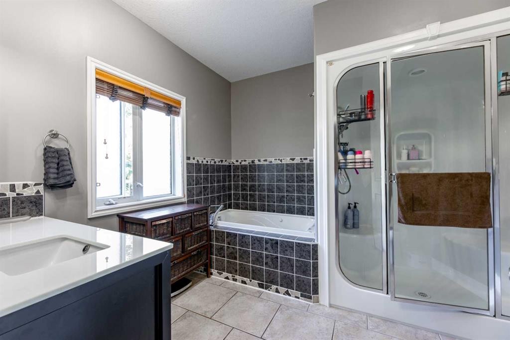 









24426


East River

Road, 6,
Hinton,




AB
T7V 1X7

