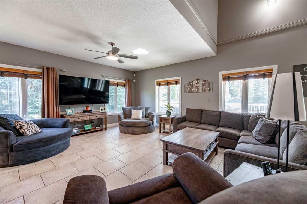 









24426


East River

Road, 6,
Hinton,




AB
T7V 1X7

