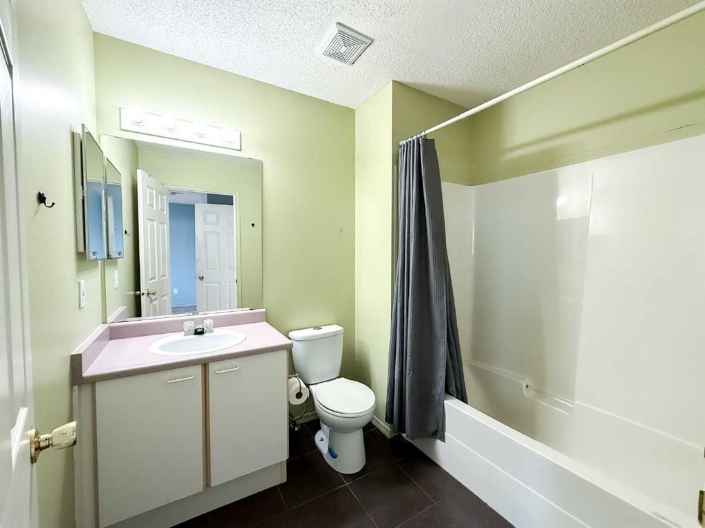 









465


Makenny

Street, 17,
Hinton,




AB
T7V 1H3

