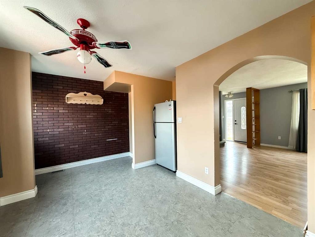 









441


Switzer

Drive, 30,
Hinton,




AB
T7V 1Z7

