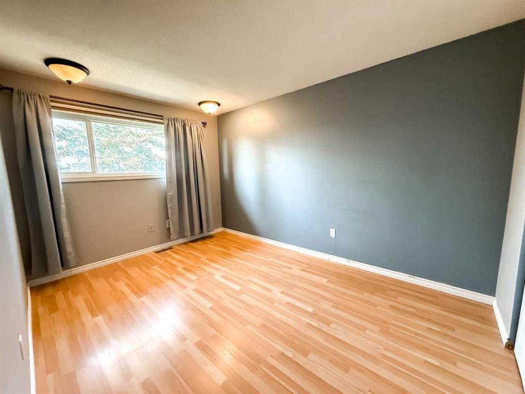 









441


Switzer

Drive, 30,
Hinton,




AB
T7V 1Z7

