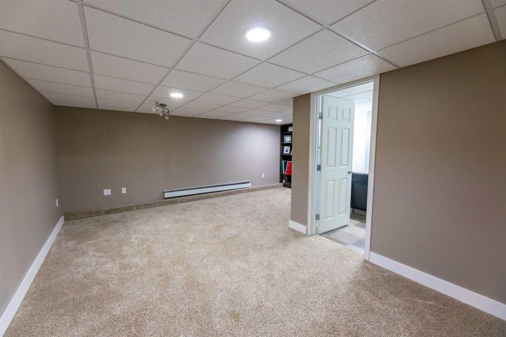 









141


Hansen

Drive,
Hinton,




AB
T7V1J2

