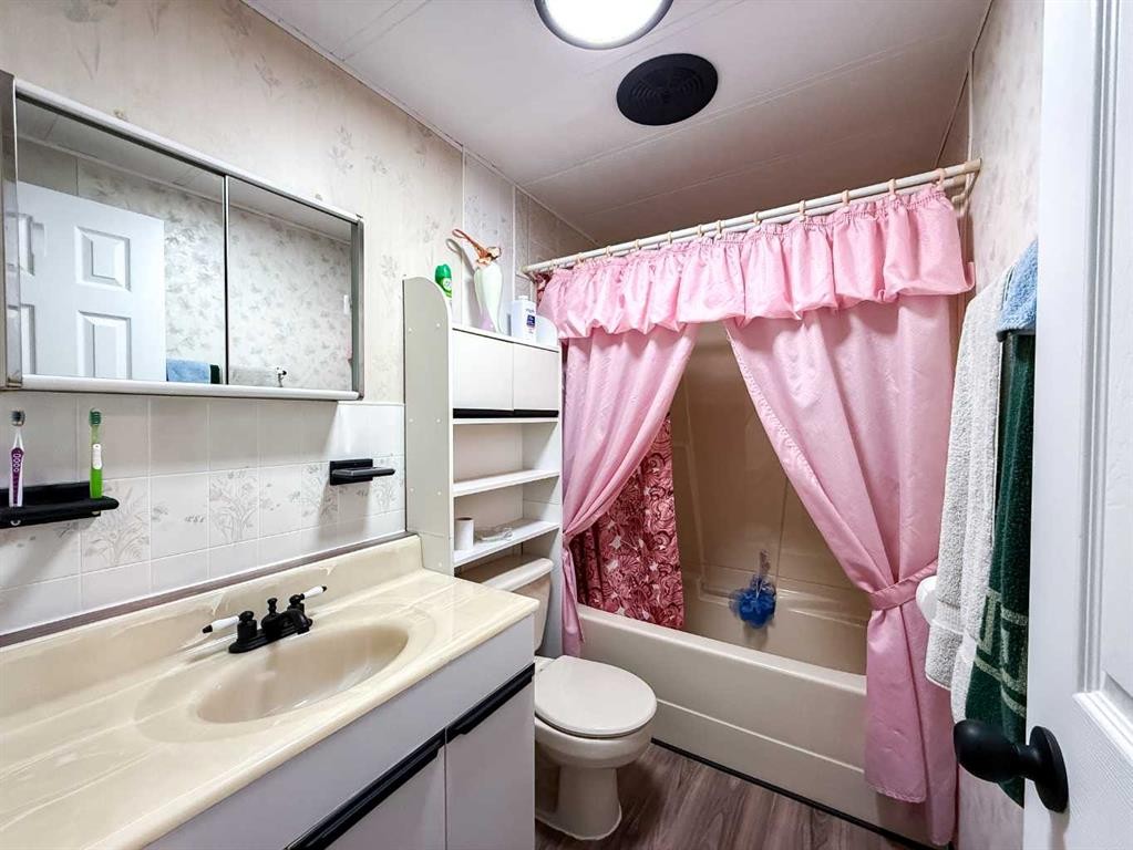 









133


Jarvis

Street, 249,
Hinton,




AB
T7V 1R6

