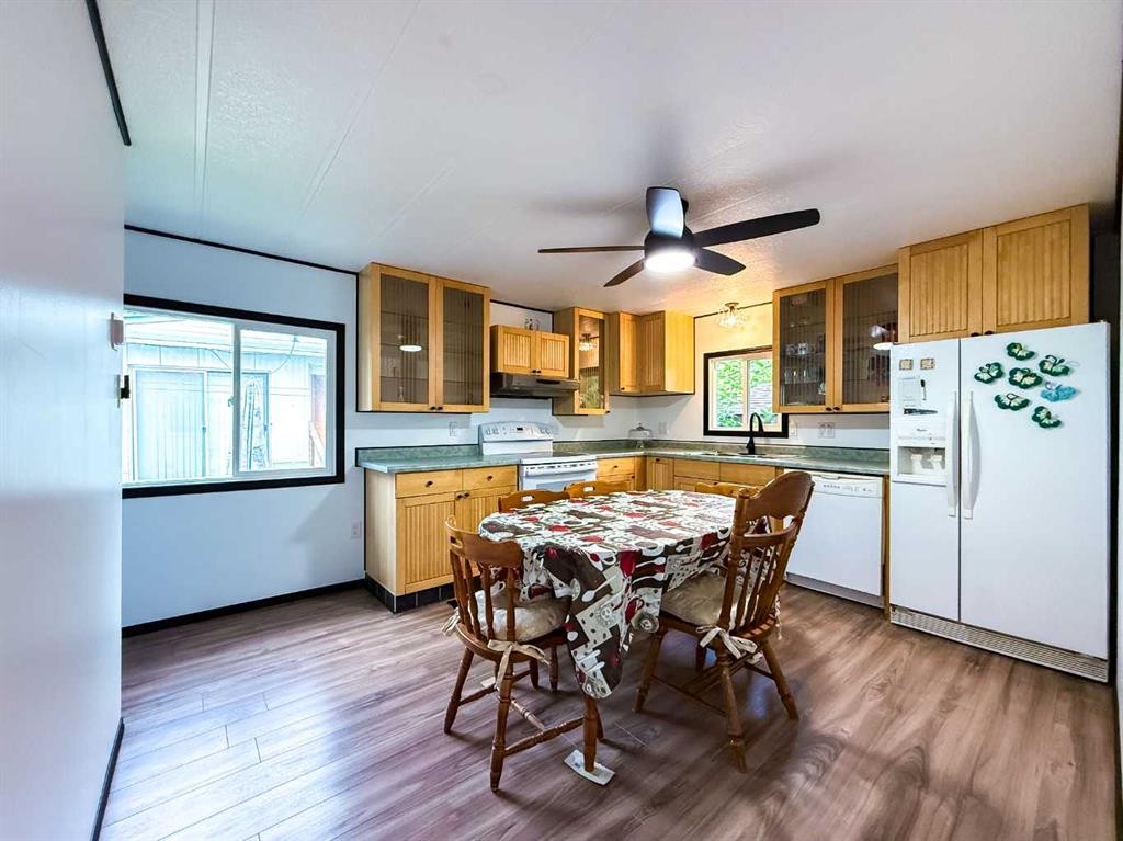 









133


Jarvis

Street, 249,
Hinton,




AB
T7V 1R6


