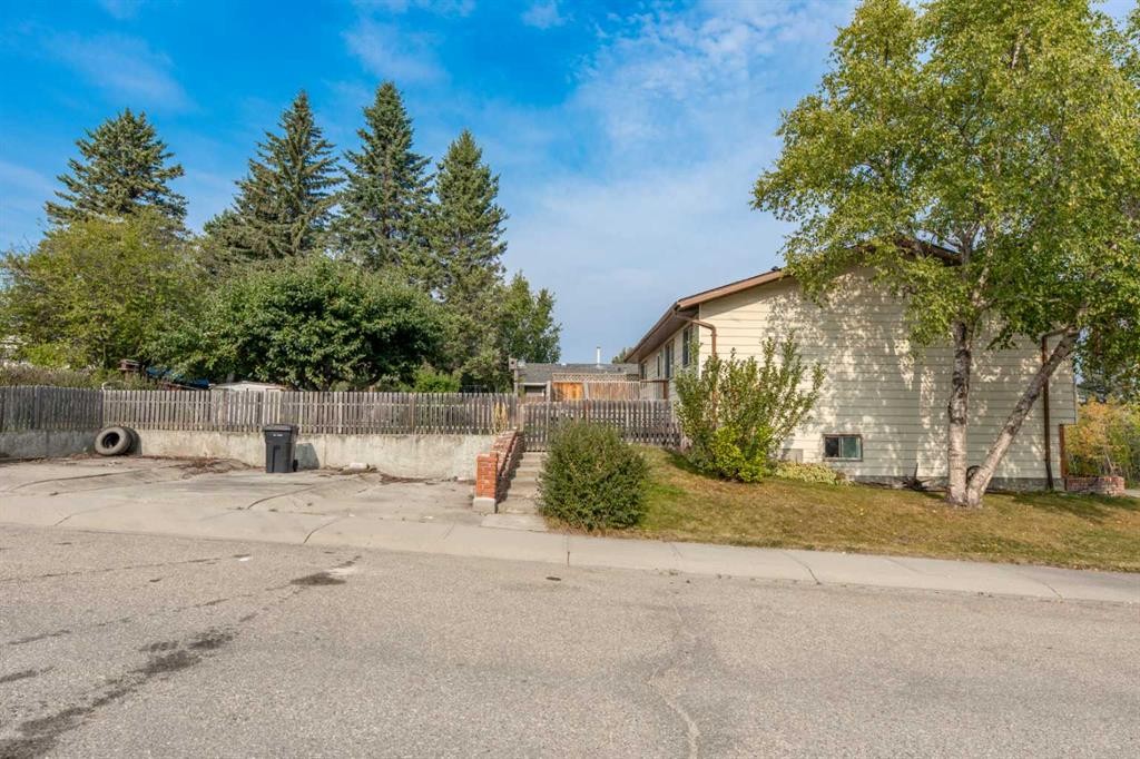 









186


Hansen

Drive,
Hinton,




AB
T7V1J1

