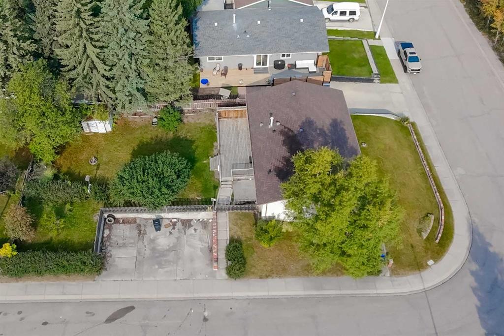 









186


Hansen

Drive,
Hinton,




AB
T7V1J1

