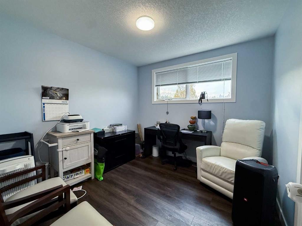 









127


Sitar

Crescent,
Hinton,




AB
T7V 1S6

