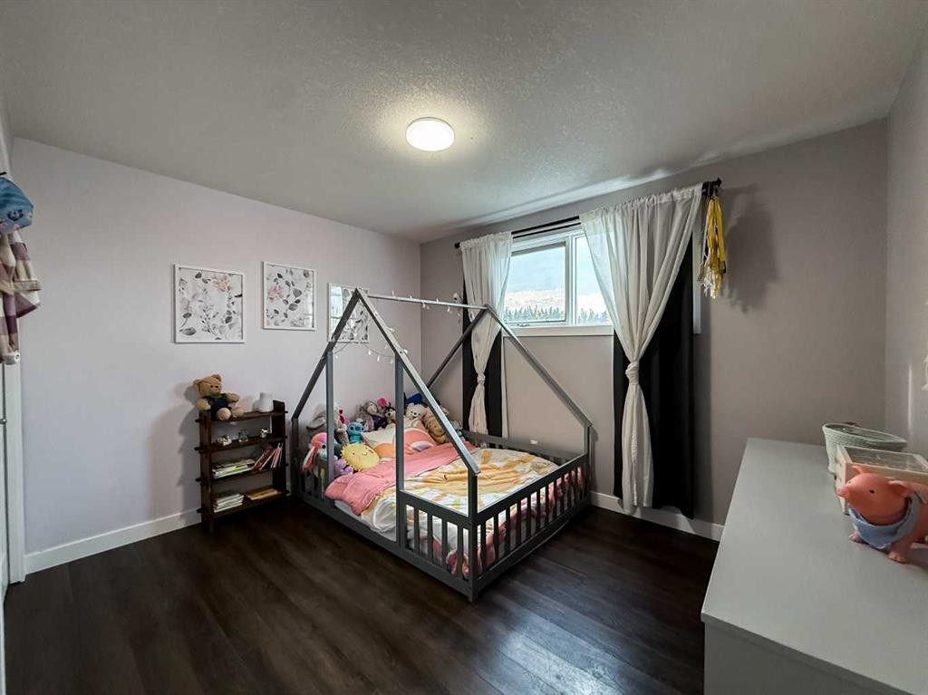 









127


Sitar

Crescent,
Hinton,




AB
T7V 1S6

