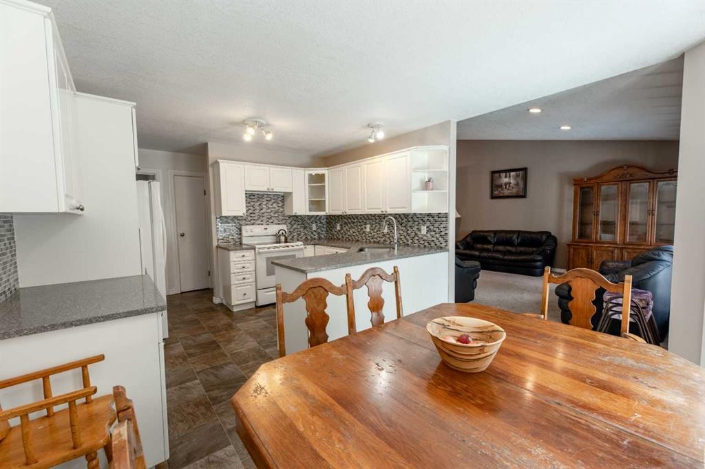 









151


Rispler

Way,
Hinton,




AB
T7V1L7

